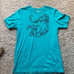 Elephant blue tshirt